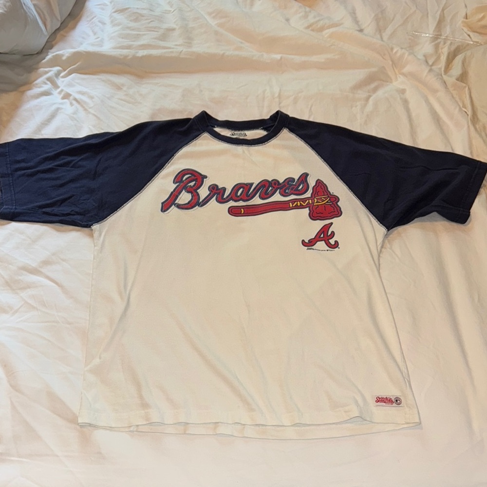 Vintage Majestic Braves Cream and Navy Tee